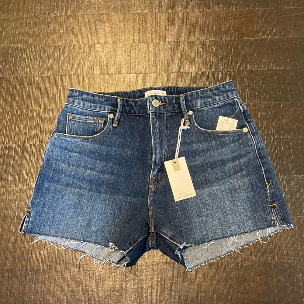 NWT Good American Cut Off Shorts